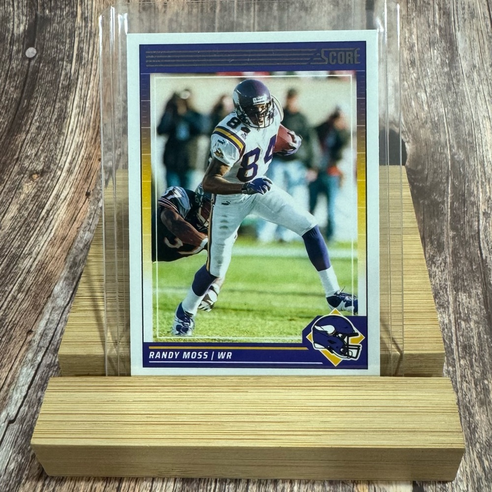 Score 2024 Randy Moss #189 Football Trading Card Item #PHK109
